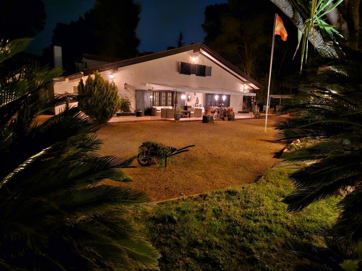 La Yuca Bed & Breakfast *